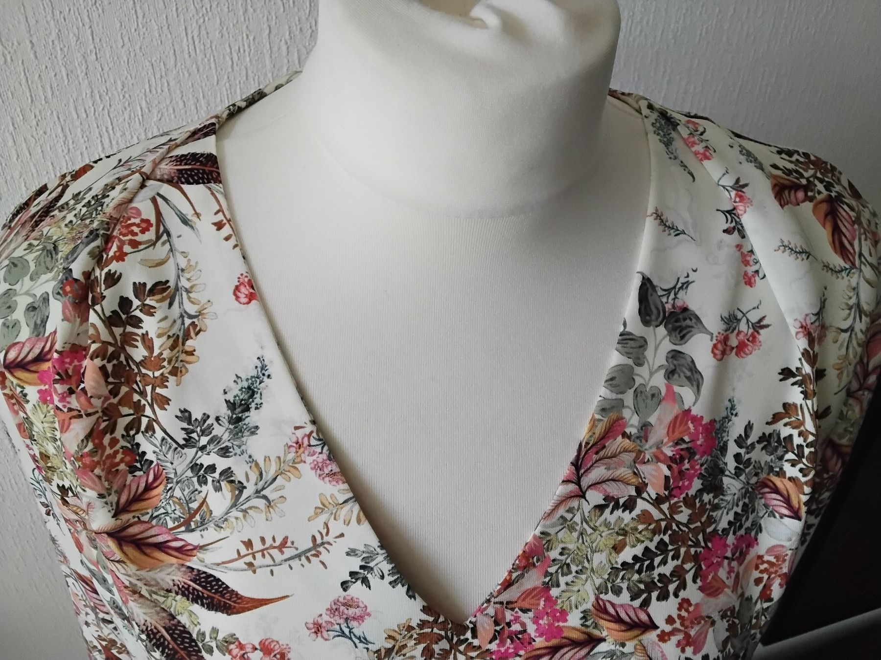Blusen: Chemisier à fleurs M – Neu und originalverpackt aus chêne-bourg von patty190 1
