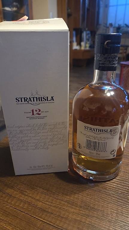 Bevande alcoliche: 12 jähriger Strathisla Whisky von 2014 – Usato da Ehrendingen venduto da mario5401 1
