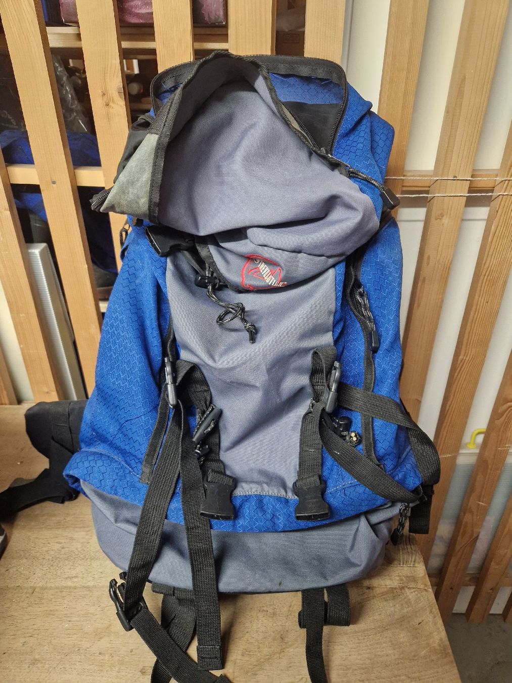 Rucksäcke: Rucksack Blau Grau Trekking gebraucht – Gebraucht aus Zürich von thehulk01 2