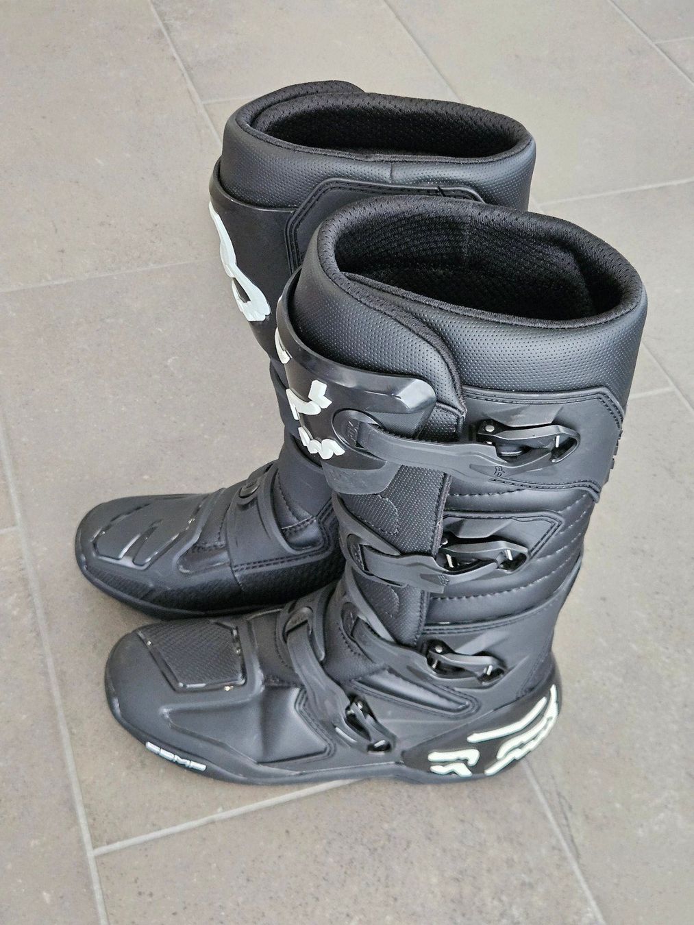 Fox Scarpe da uomo: Fox Comp Motorradstiefel Gr. US 10 / EU44 – Usato da Aesch ZH venduto da LoneWanderer 1