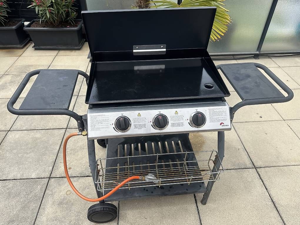 Grils: Plancha à gaz – D'occasion à Martigny par EstelleDarbellay 1