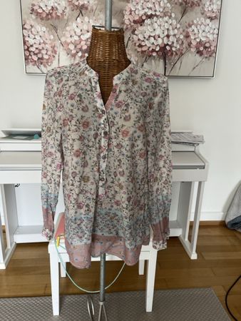 Zauberhafte Bluse von Emily van den Bergh, 40