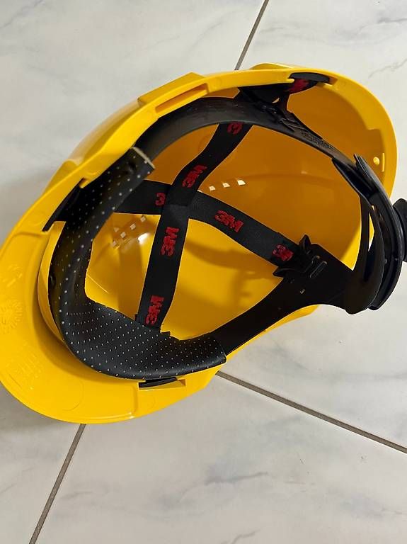 Protezione per viso e udito: Bauhelm – Usato da Dietikon venduto da inf_xq5h 1