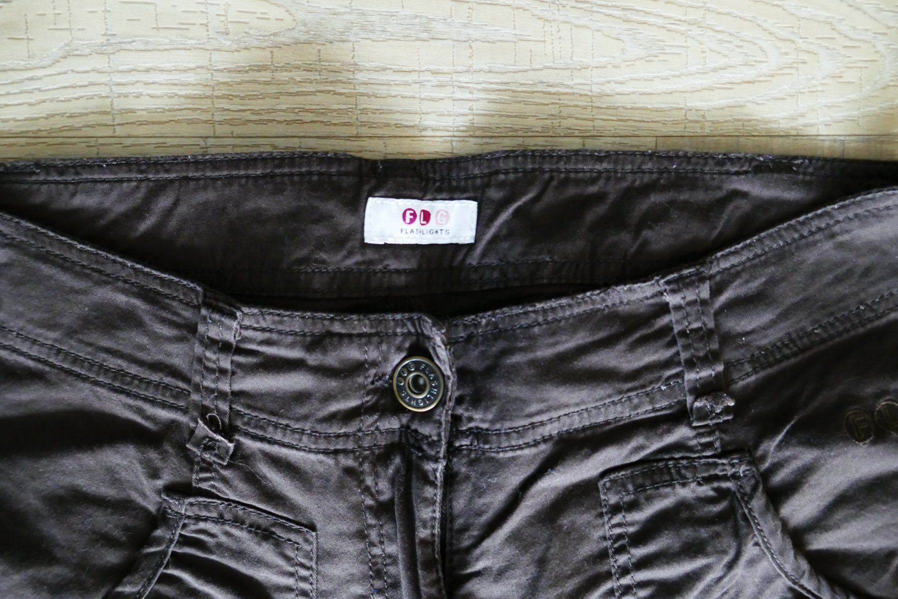 Pantaloni: Cargohose Baumwolle, braun, Gr. 38 – Usato da Port venduto da uzuku 5
