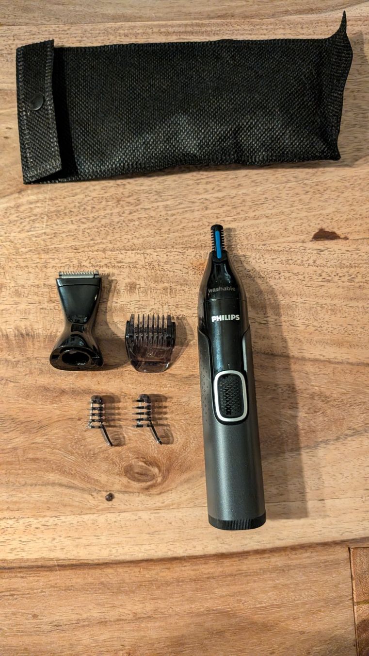 Philips Taglio: Philips Nose Trimmer Series 5000 – Nuovo (secondo la descrizione) da Thalwil venduto da kraettli