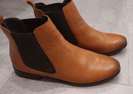 Stylish Chelsea Boots for Autumn, Size 40