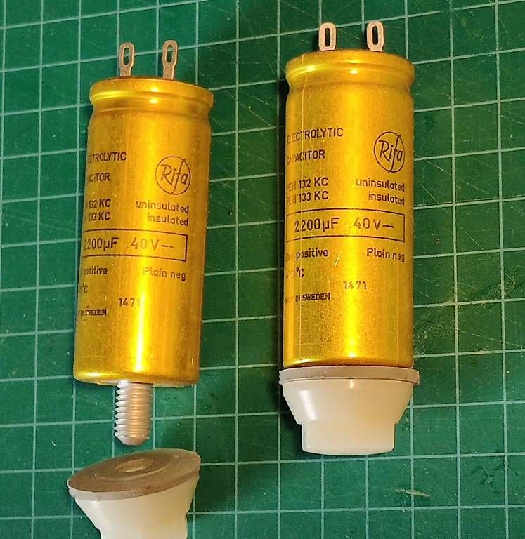 Componenti elettronici: Condensateurs électrolytiques 2200uf 40V – Nuovo (secondo la descrizione) da Les Bois venduto da Clavibus1 1