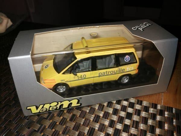 Véhicule miniature SOLIDO camion de pompiers Peugeot 806 1/43 scale