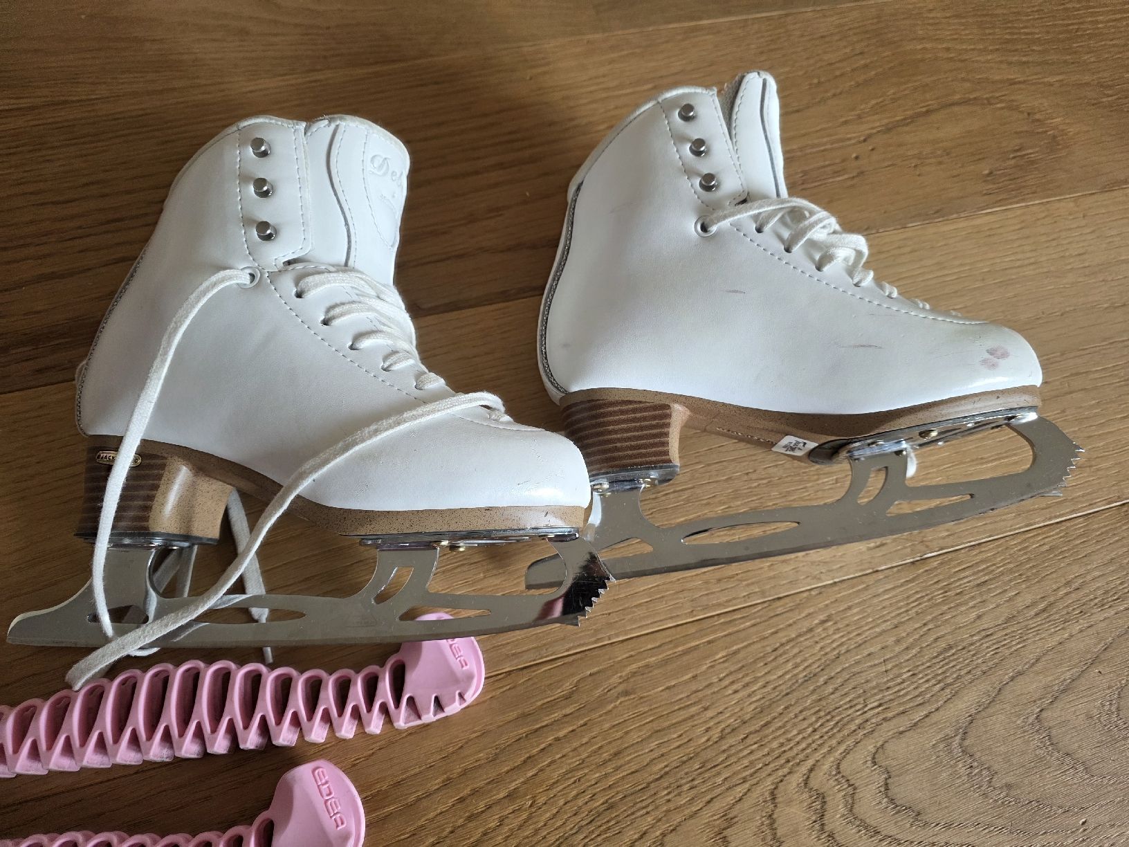 Jackson Pattini da ghiaccio: Jackson Debut Schlittschuhe, Gr. 33 – Usato da Oberhasli venduto da Fabilan 5