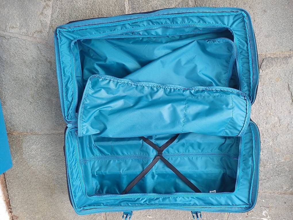 Reisekoffer: Rolltasche Eastpak – Gebraucht aus Igis von Taurus266 1