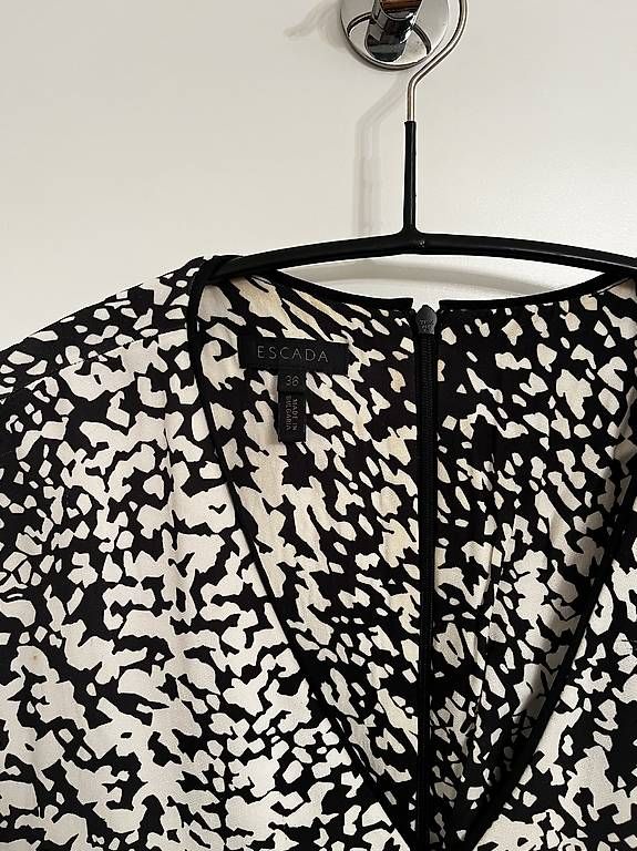 Escada Vestiti: Escada Oversized Kleid im edlen Stoff Gr. 36 – Usato da Zug venduto da vik_p5lx 1