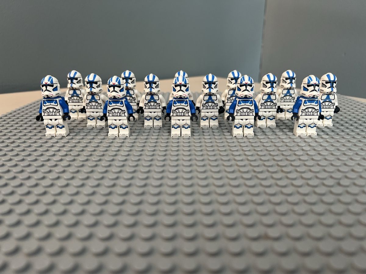 Star Wars Statuette: LEGO Star Wars 501st Clone Trooper Armee + Captain Rex – Usato da Zürich venduto da Quentin999 6