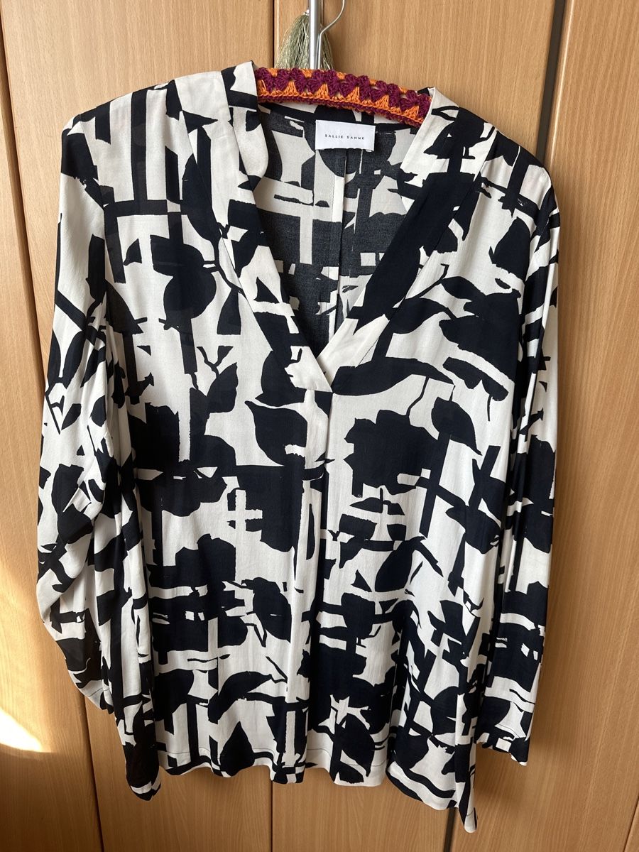 Blusen: Damenbluse – Neu (gemäss Beschreibung) aus Lachen SZ von Selkirk