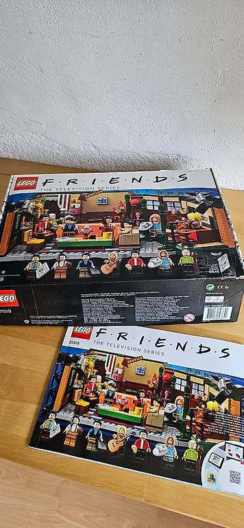 Lego Giocattoli: Lego® 21319 Ideas Central Perk – Usato da Schaan venduto da Klemmbausteine