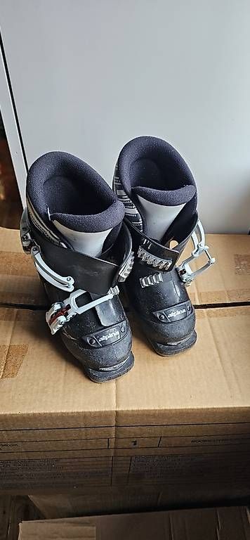 Schuhe für Jungen: Skischuhe Gr. 28.5 – Gebraucht aus Bertschikon Gossau von sunsmile90 2