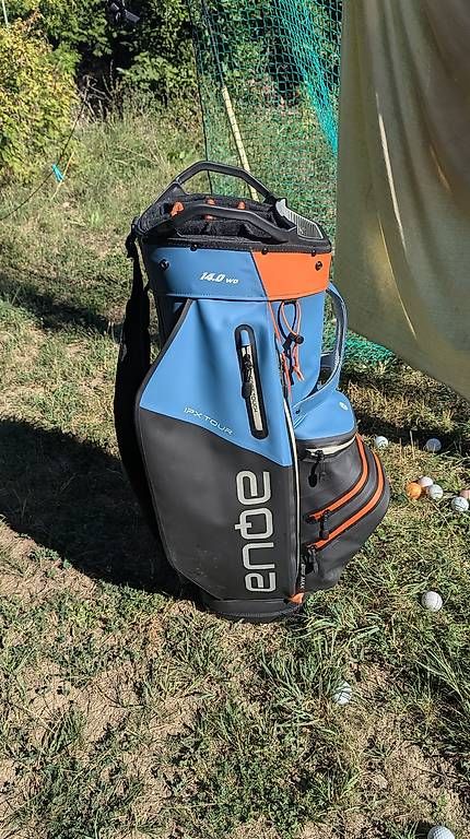 Sacs: Sac de golf premium. – D'occasion à Blignou (Ayent) par skysthelimit 2