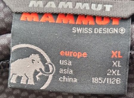 Mammut Jacke, Swiss Design, Grösse XL – Perfekt für Herbst