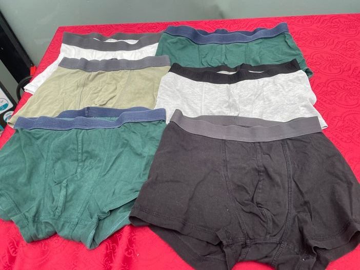 H&M Biancheria intima: 6 Kinder Junge Trunks Boxershorts 170 – Usato da Bergdietikon venduto da antovale