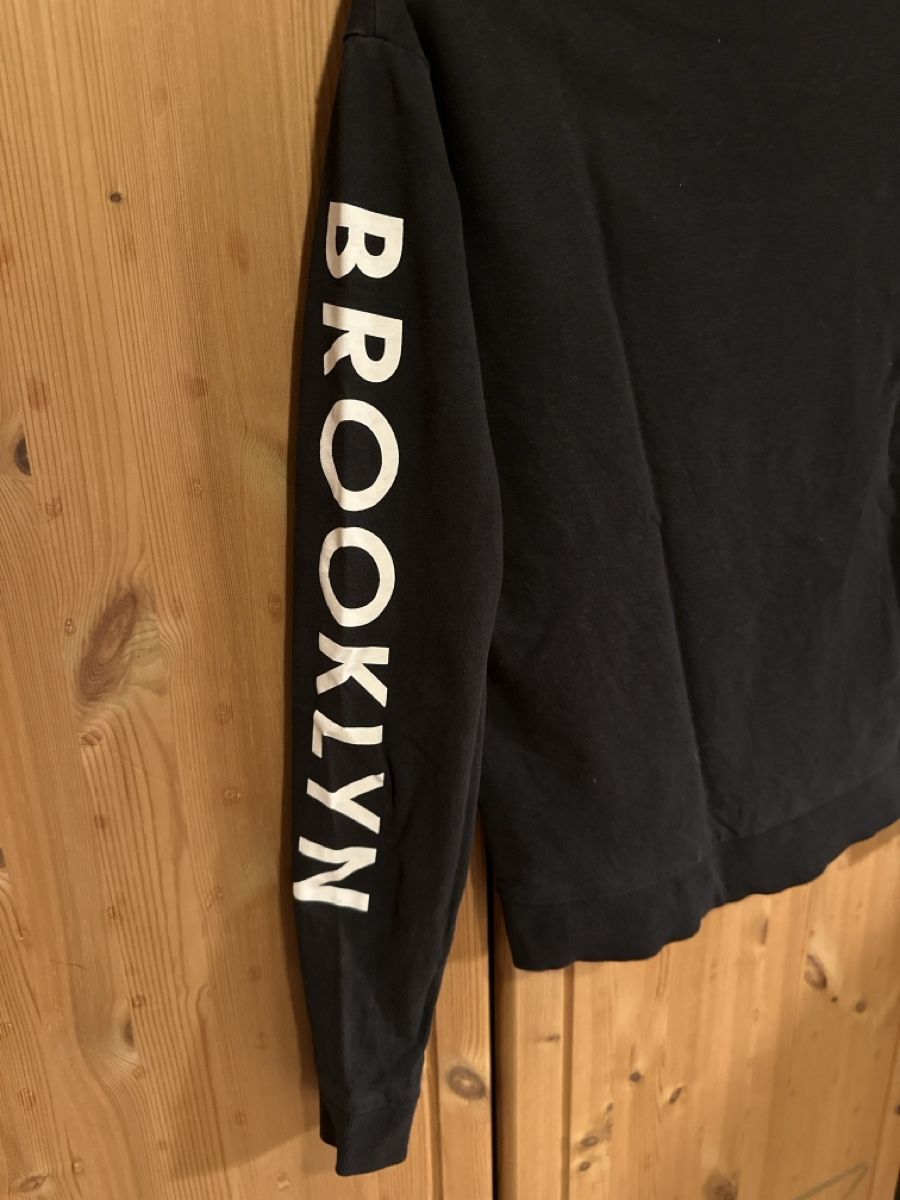 H&M Maglioni & Felpe: Schwarzes NYC Brooklyn Pullover von H&M - Grösse XS – Usato da Hergiswil NW venduto da kaufe_at_kaufmann 4
