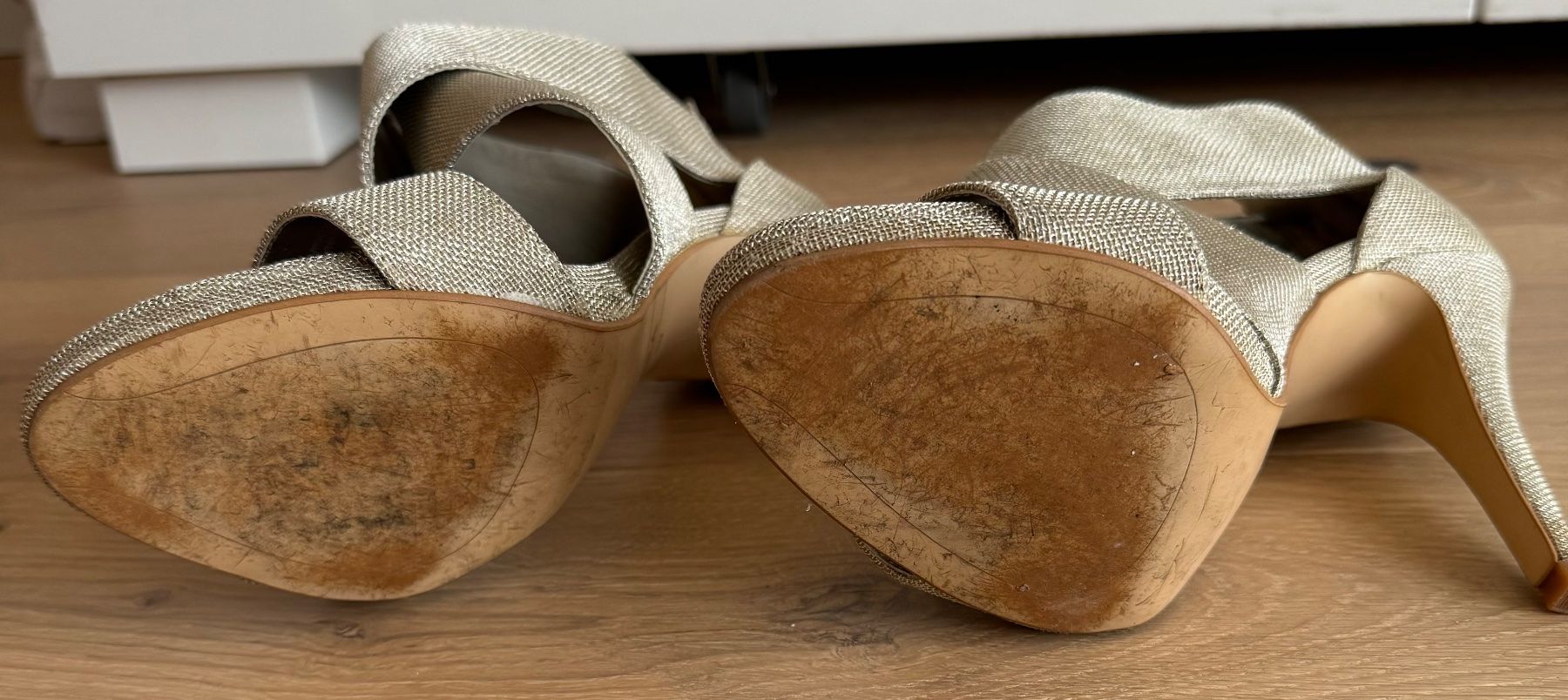 Damenschuhe: Pumps von Zara, Grösse 38 – Gebraucht aus Bachenbülach von Elcomaster 4