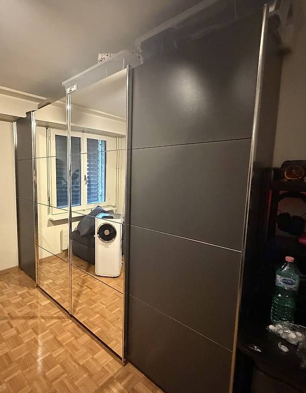 Armadi: Kleiderschrank – Usato da Zürich venduto da lej_7lbp 2