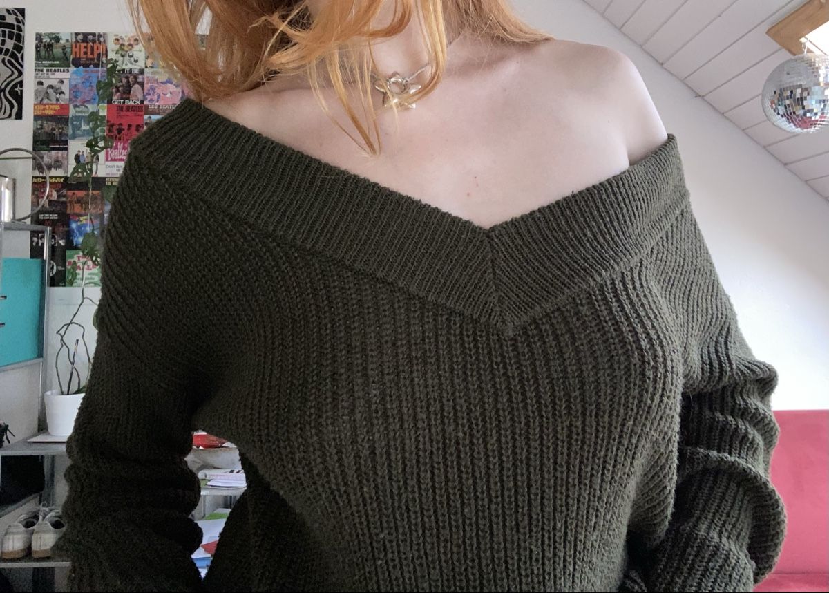 Only Pullover & Sweatshirts: Pullover off-shoulder Khaki Grösse m getragen – Gebraucht aus St. Gallen von ali_5nm2 1