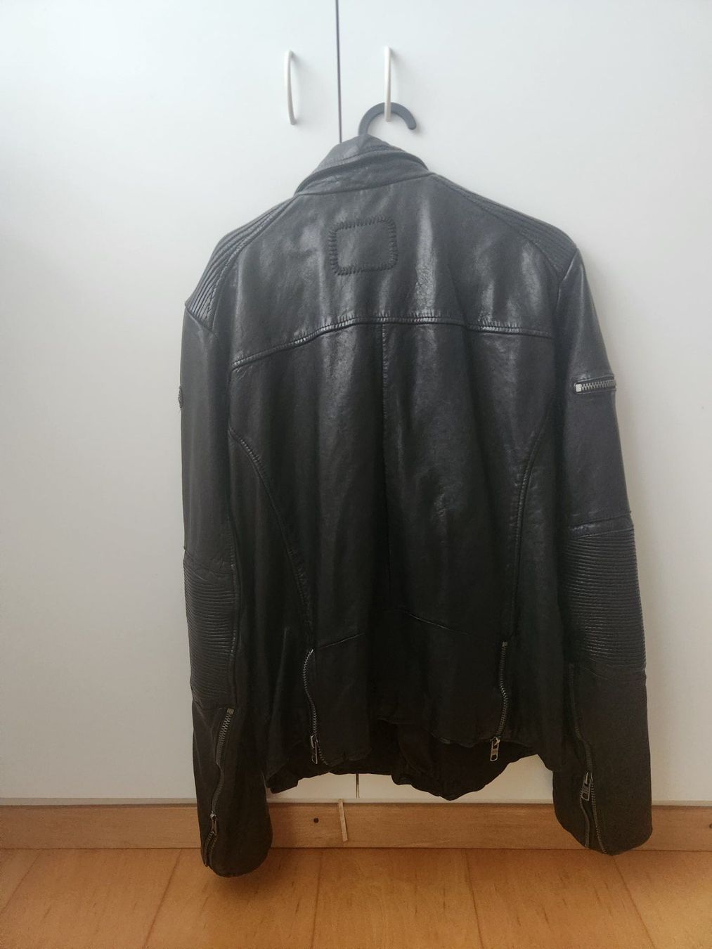 Vestes: Lammlederjacke schwarz Grösse M – D'occasion à Ennetbaden par ale_syz8 1