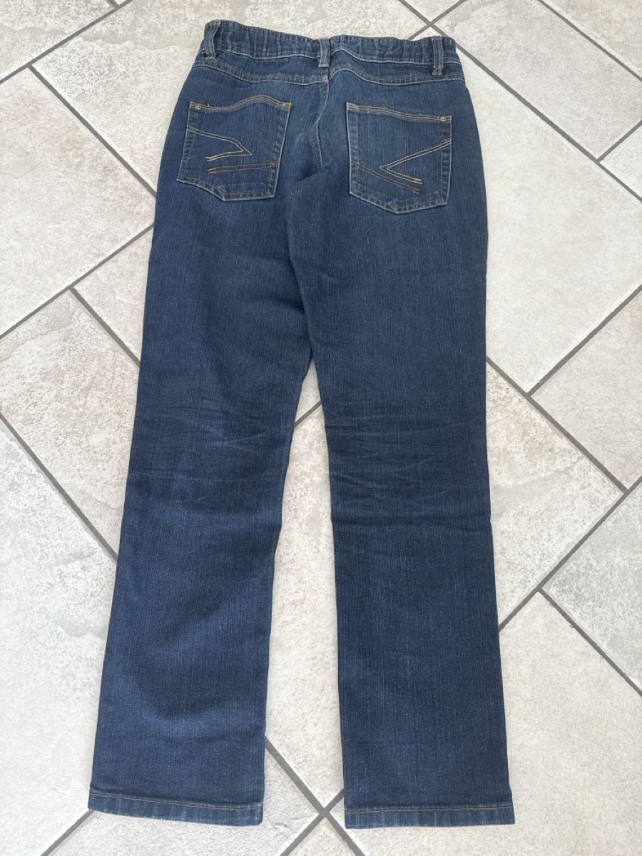Pantalons: Jeanshose Gr.152 – D'occasion à Waltenschwil par lina-04 4
