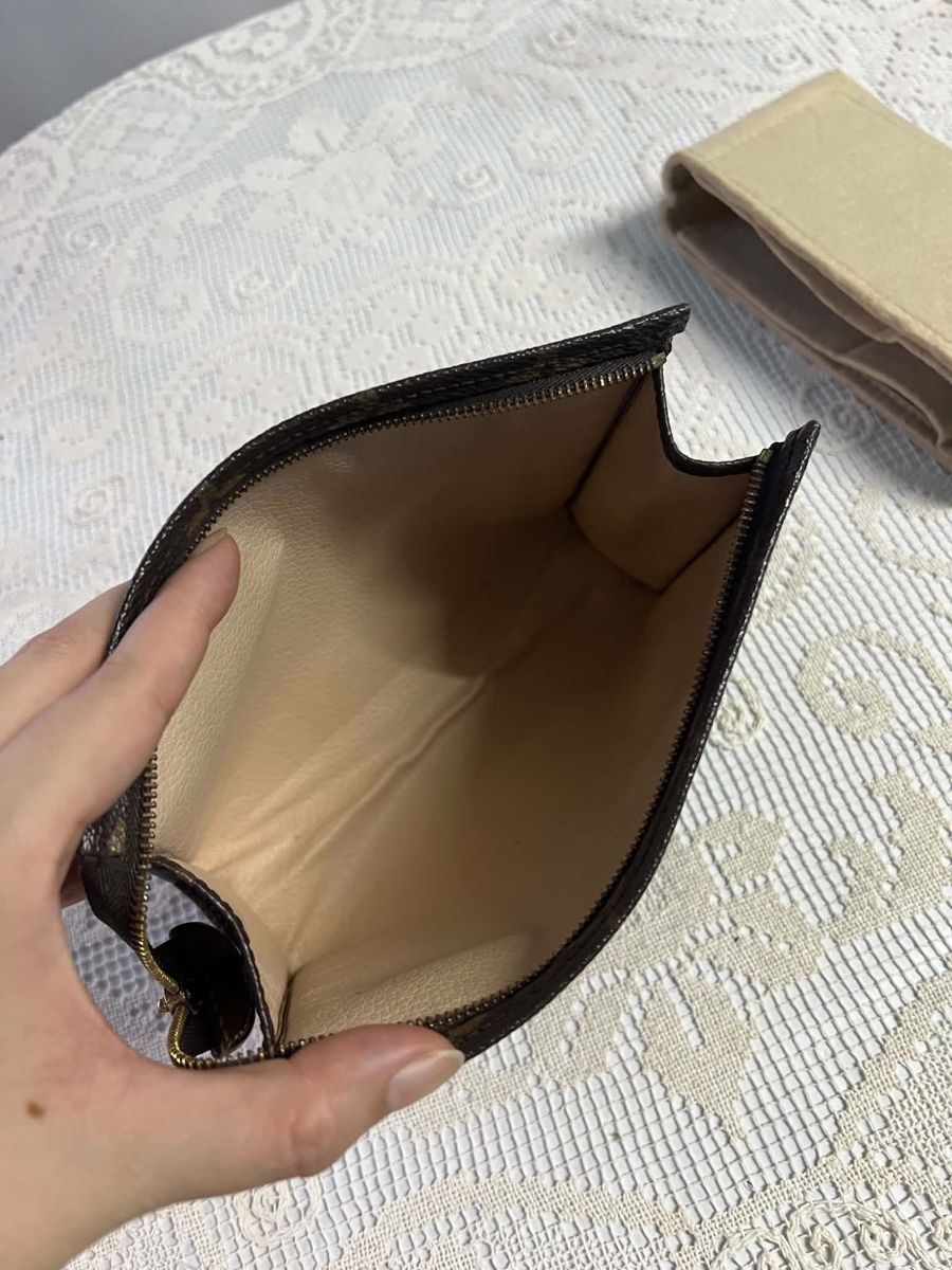 Louis Vuitton Borse: Louis Vuitton Toiletry Pouch 19 cm – Usato da Widnau venduto da Pukpan_99 2
