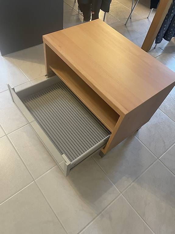 Ikea Mobili TV: Fernsehmöbel Bestå Ikea – Usato da Allschwil venduto da Phoenix_189 1