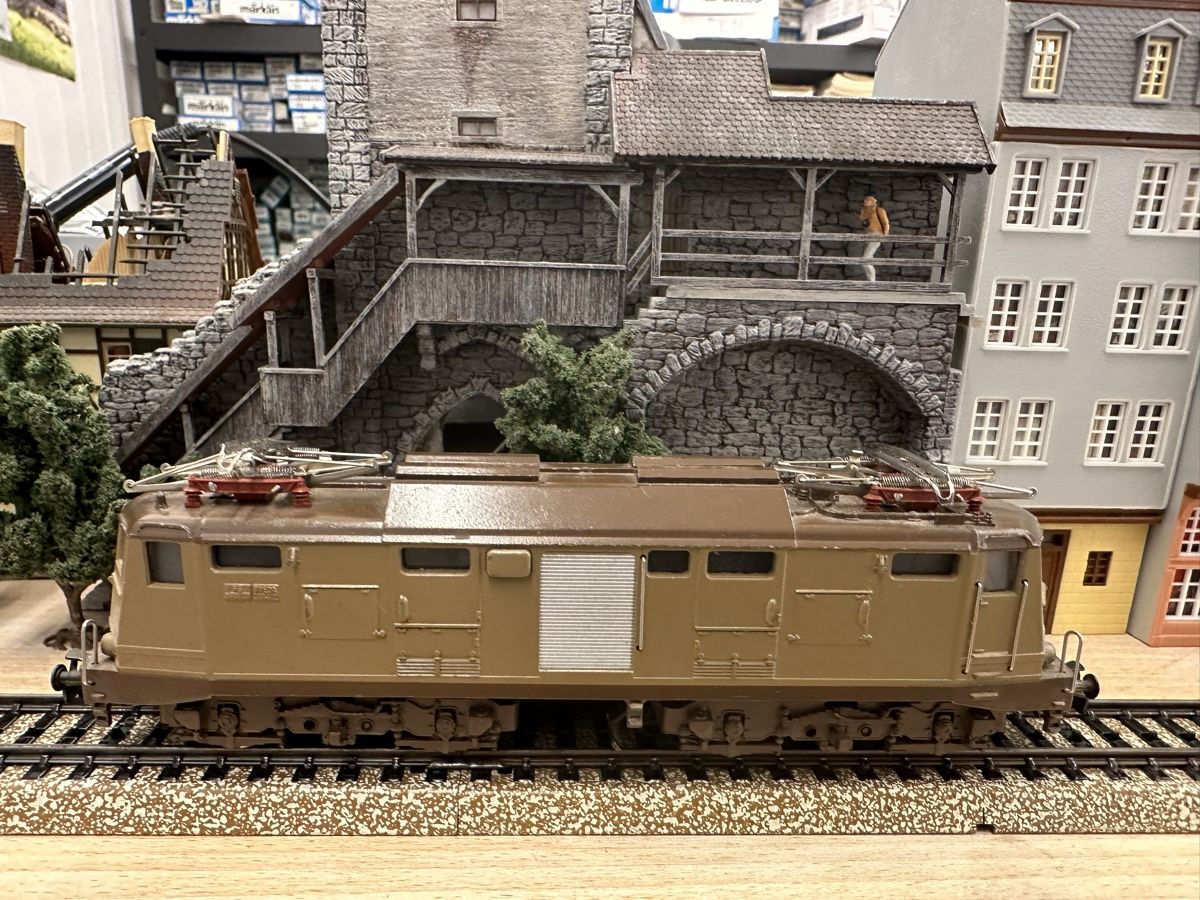 Märklin Modelleisenbahnen: Märklin 3035 FS BR 424 Breda OVP – Gebraucht aus Lupsingen von New-Haven 1