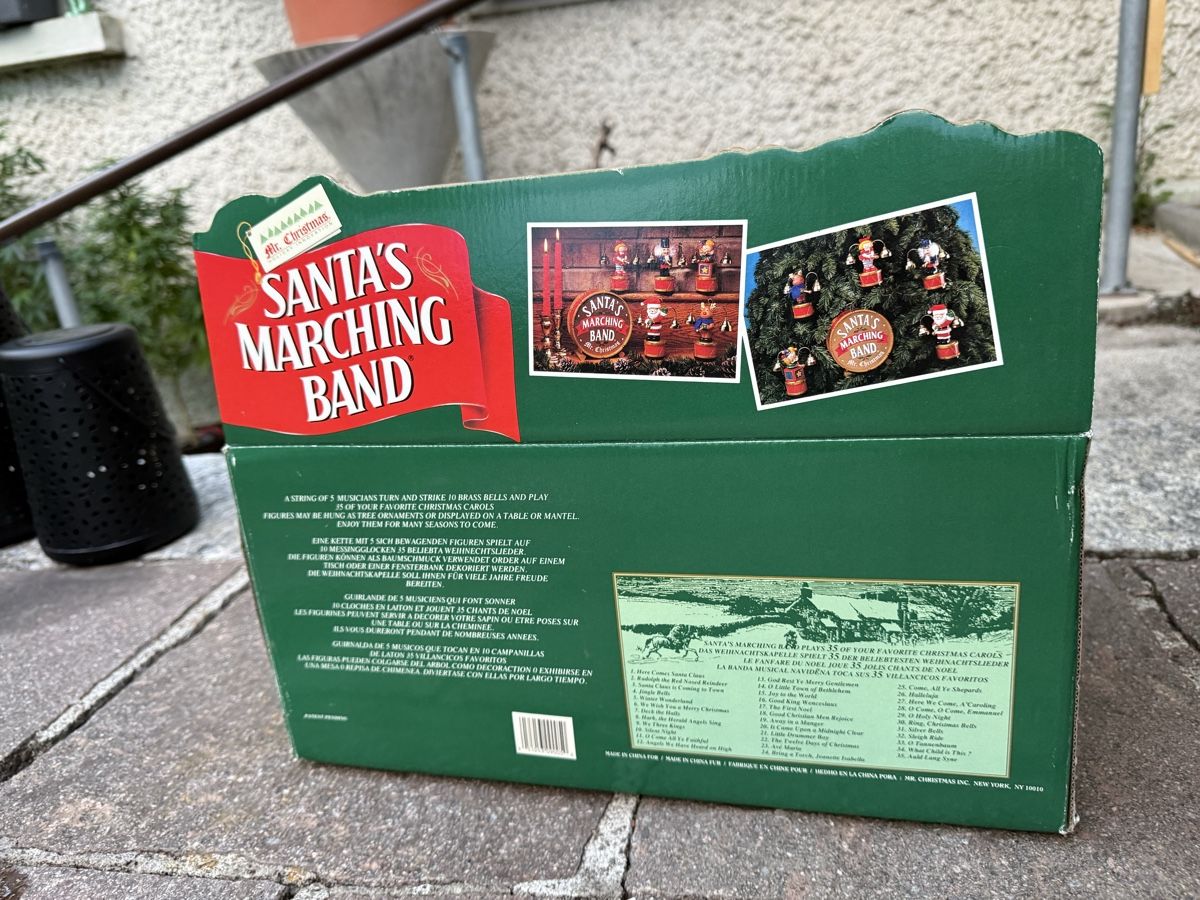 Tutte le decorazioni: Mr. Christmas Santa's Marching Band – Usato da suhr venduto da qwertzu04 6