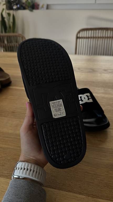 DC shoes Herrenschuhe: DC Slides NEU – Gebraucht aus Netstal von stm_s8qm 1