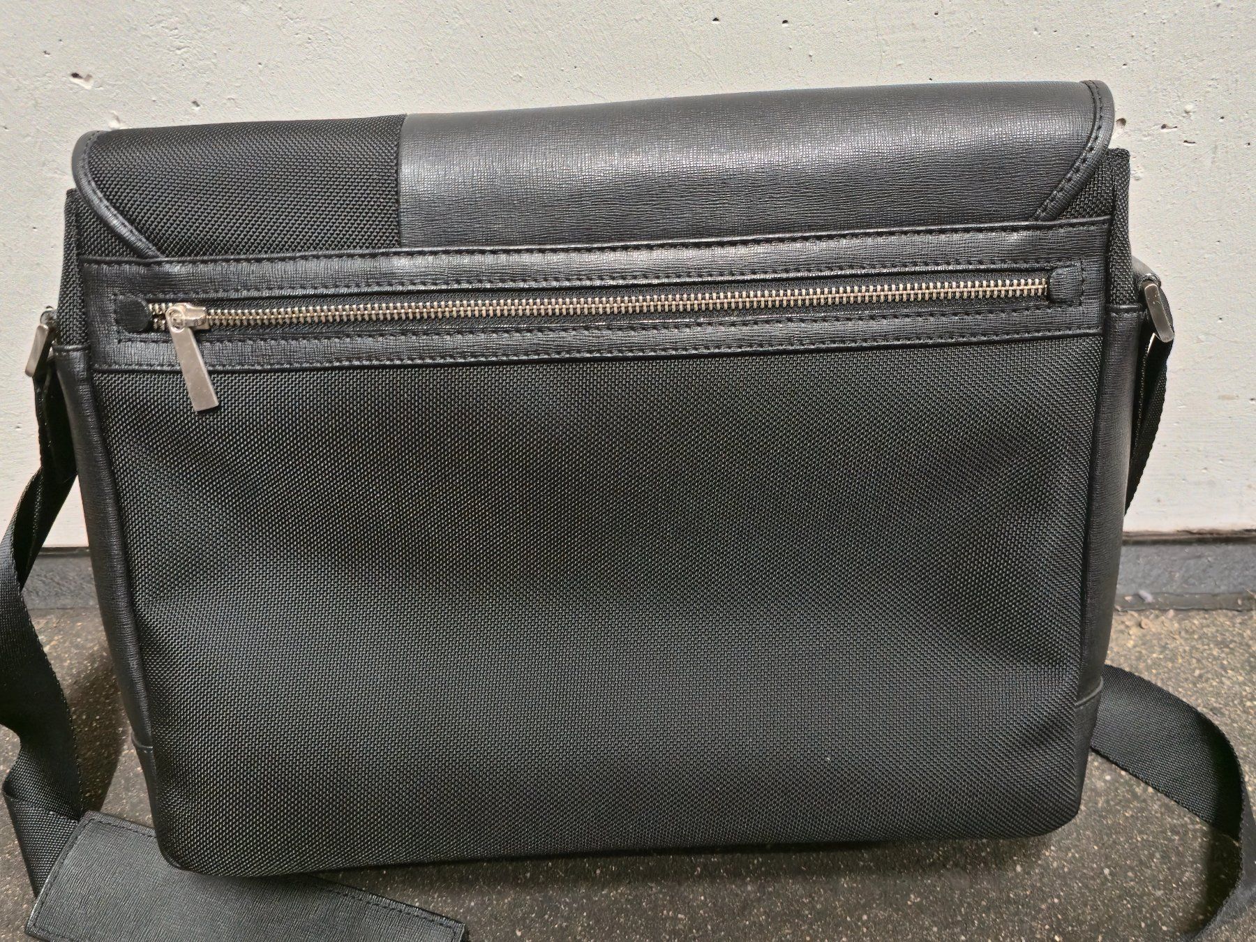 Valigie & Borse: 0714 Messenger Laptop Bag Suisse Design – Nuovo (secondo la descrizione) da Zürich venduto da stylethequeen 5