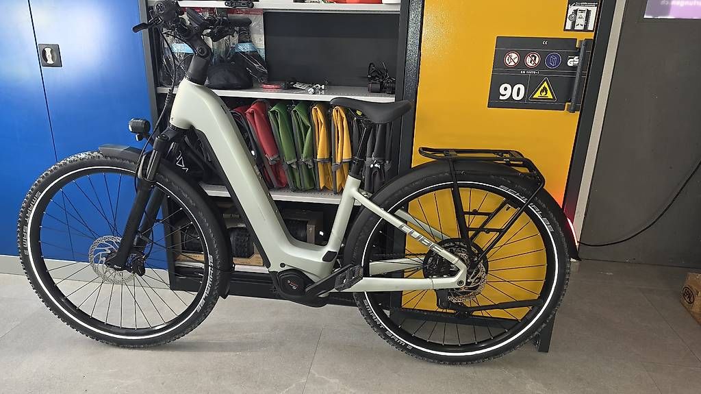 Biciclette: E-Bike Cube Neuwertig Akku 800wh – Usato da Bronschhofen venduto da Timi.g 5