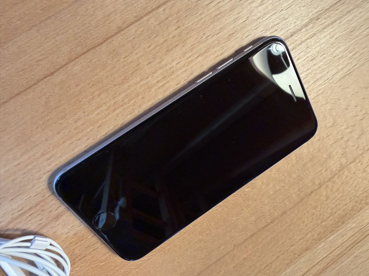 Apple Handys / Smartphones: IPhone 6 Spacegrey, 16 GB – Gebraucht aus Chur von Sim7000 4