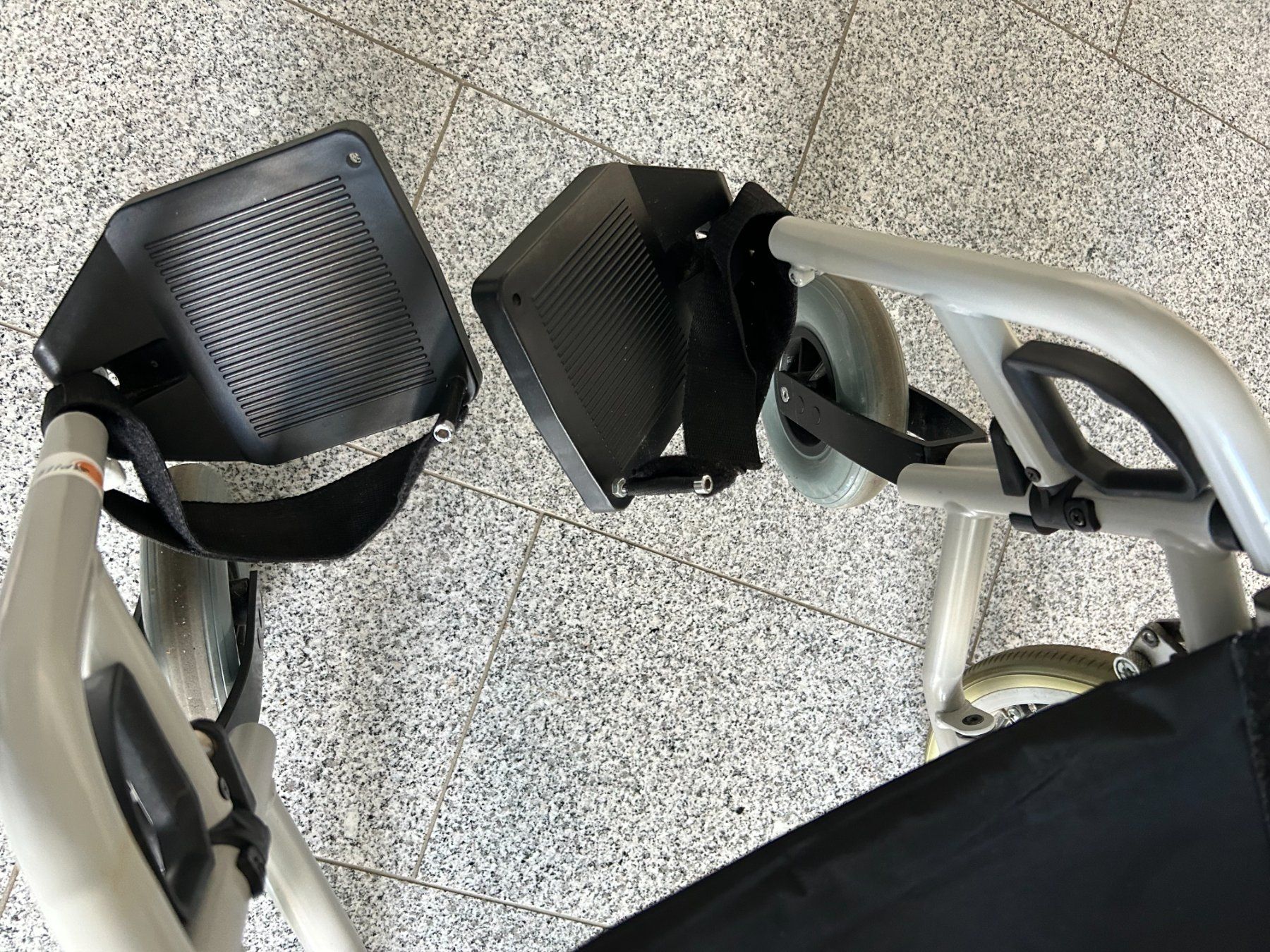 Sedie a rotelle: Rollstuhl – Usato da St. Gallen venduto da mar_9wzg 4