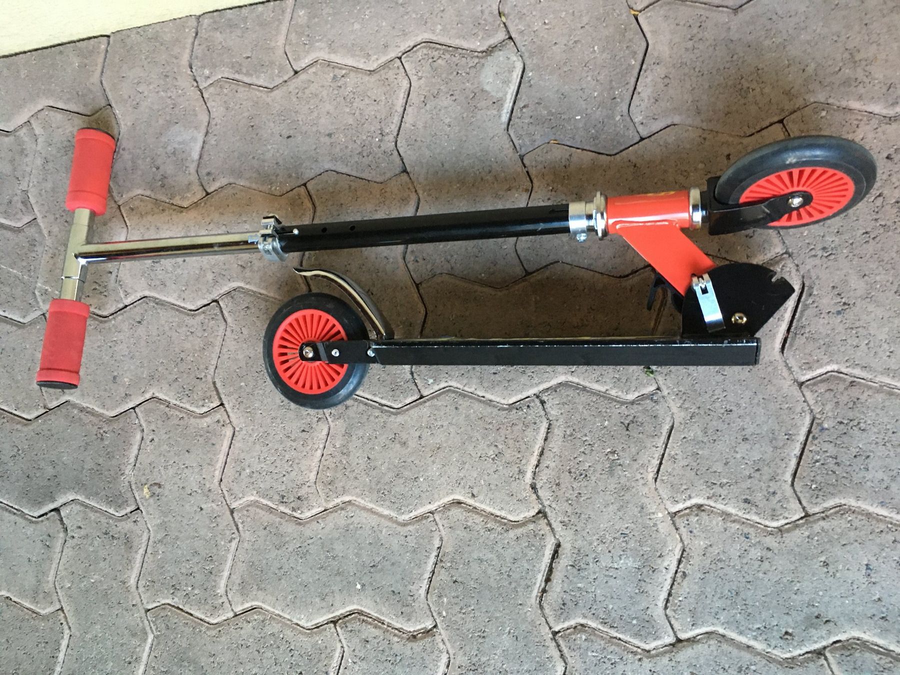 Fahrzeuge für Kinder: Kinder-Scooter Sportline City Roller – Gebraucht aus Bätterkinden von Alpearl 1