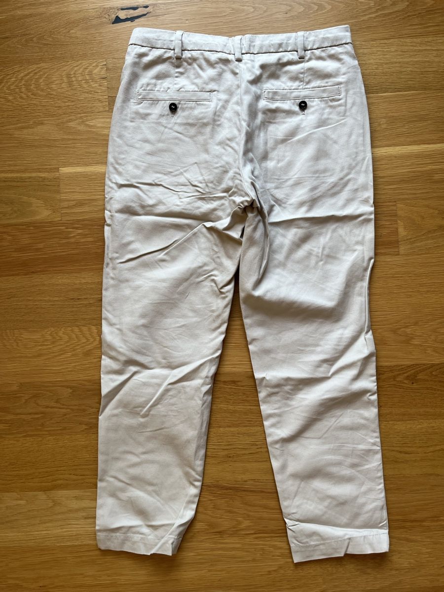 Arket Pantaloni: ARKET - Chino Hose – Usato da Unterseen venduto da BiancaNBozo 1