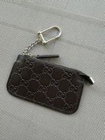 Gucci Monogram Etui braun mit Schluesselring neuer Zustand