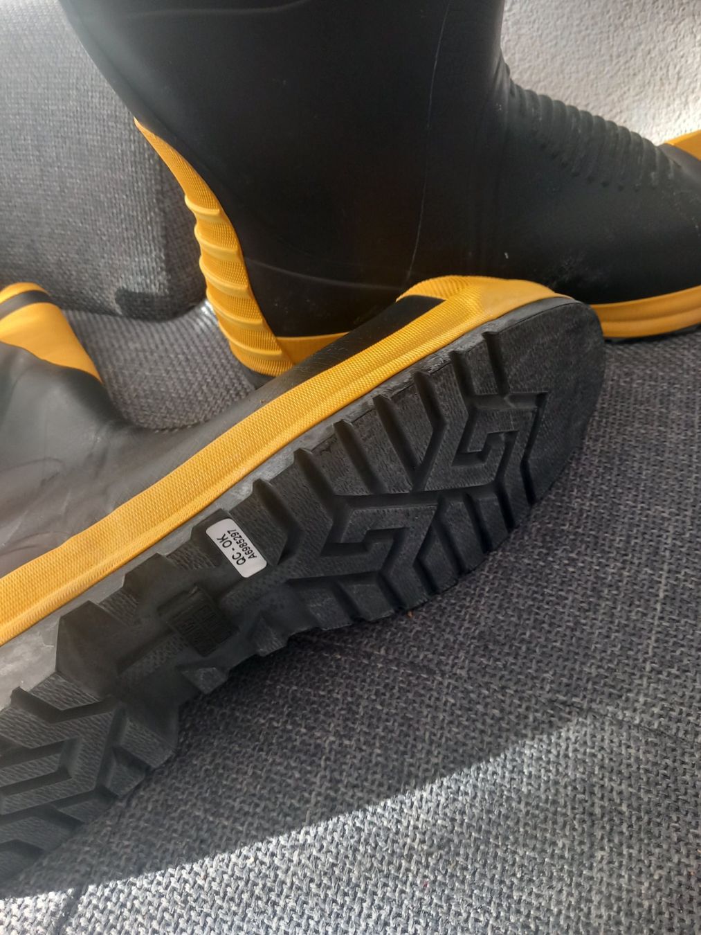 Scarpe da uomo: Feuerwehrstiefel Gr.50 – Nuovo e nell'imballaggio originale da Thun venduto da Beas-Allerlei 1