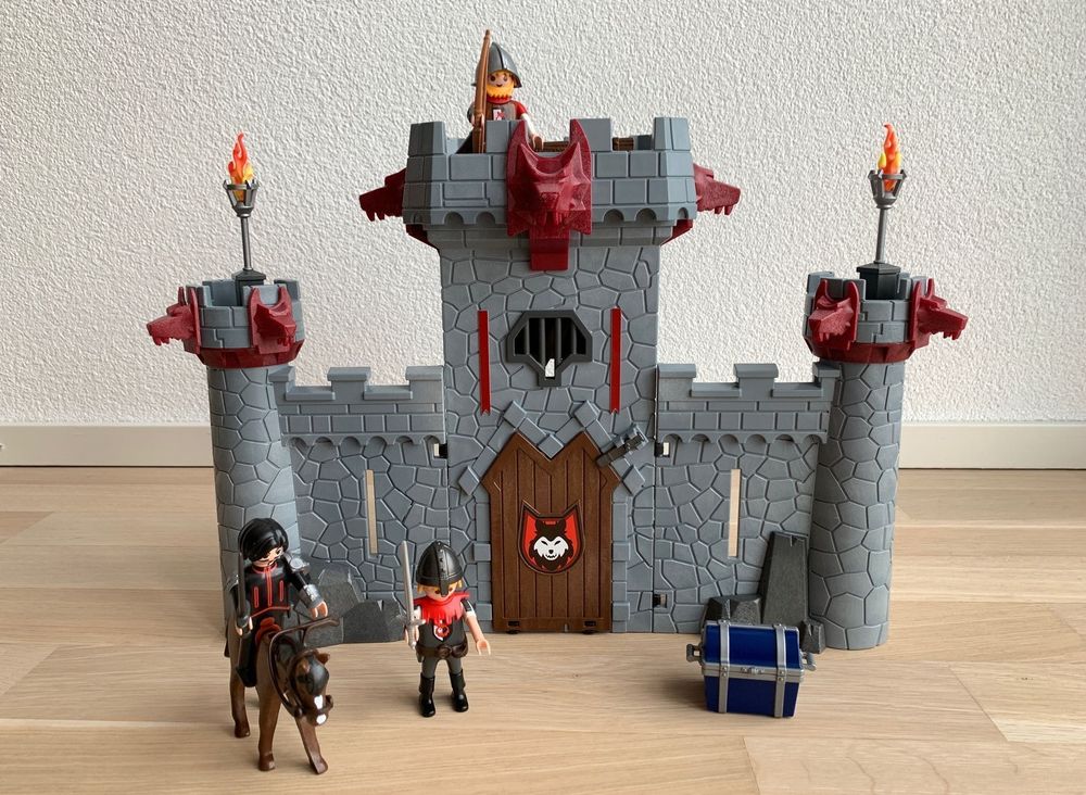 NOUVEAU! 6697 PLAYMOBIL Castle Super 4, Château à emporter du Baron