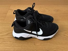 Nike Sneakers, Grösse US 7 (EUR 38)
