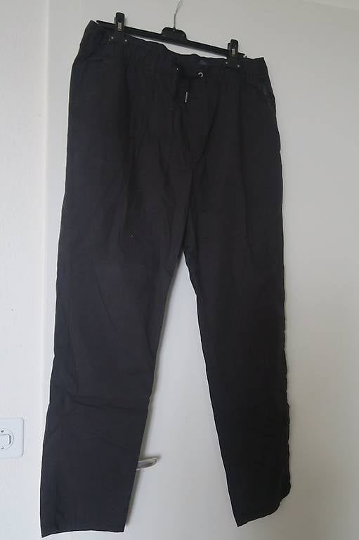 Hosen: Pantalon Homme – Gebraucht aus Neuchâtel von Mimijamet