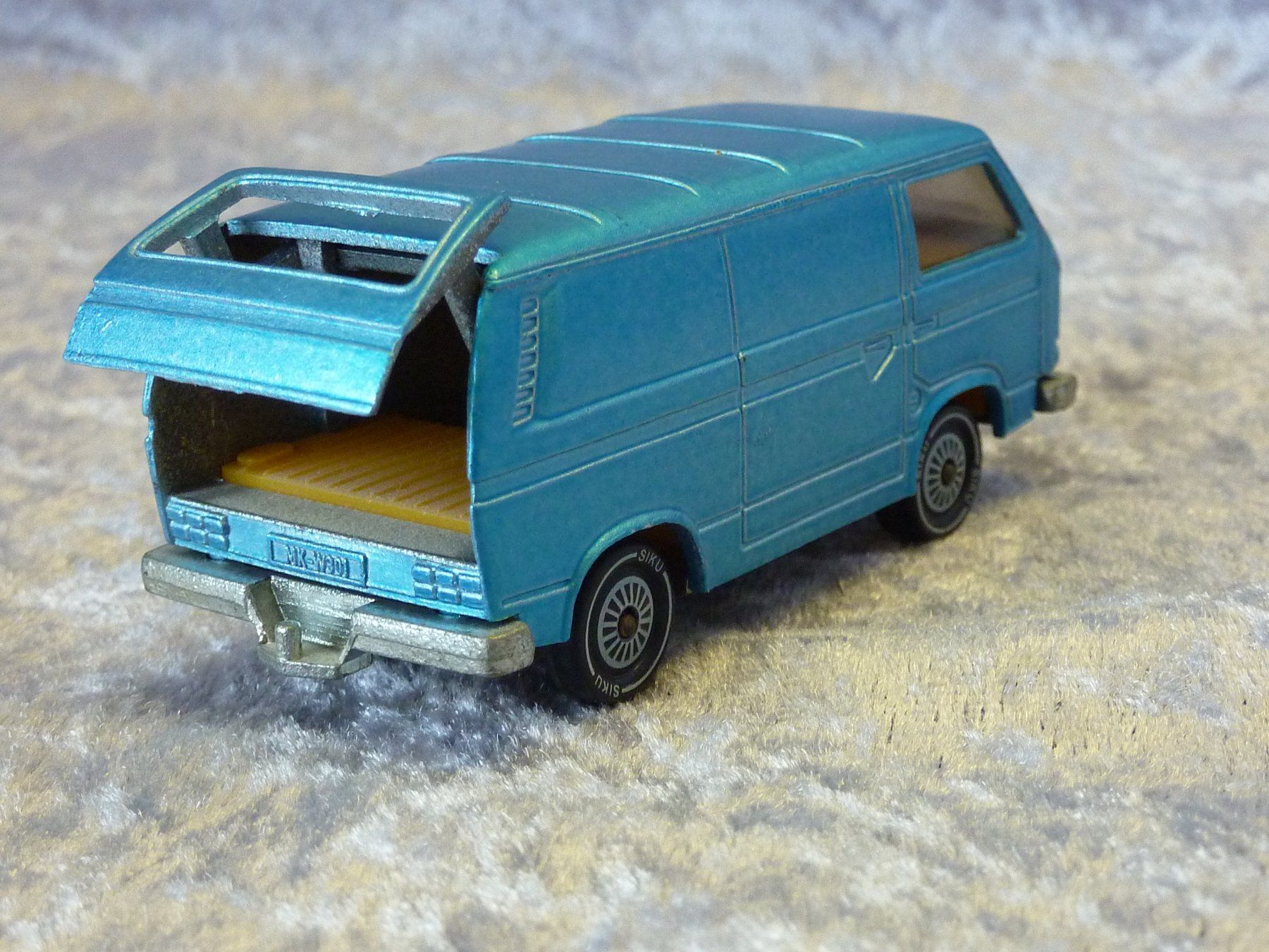 Siku Modellautos: VW Bus T3 Transporter Siku – Gebraucht aus Dürrenäsch von  2