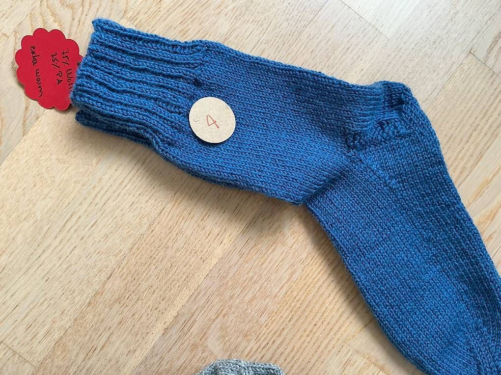 Chaussettes: Socken handgestrickt Gr.44/45  – Neuf avec emballage d'origine à Liestal par Strigg-Grossmami 5