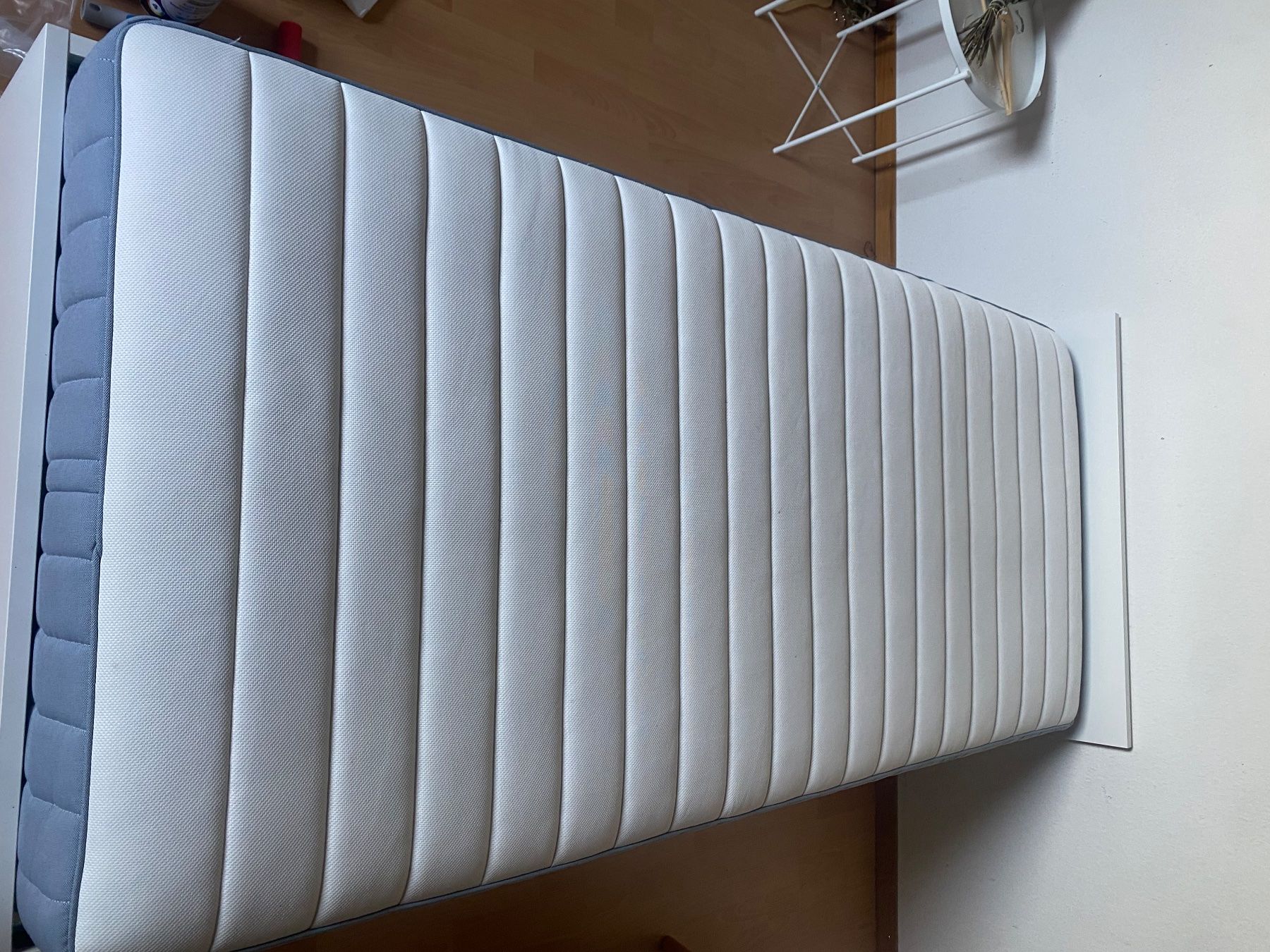 Ikea Betten: Bett von Ikea VIHALS – Gebraucht aus schötz von nor_p7vs 3