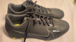 Neue Fussballschuhe Nike Mercurial schwarz