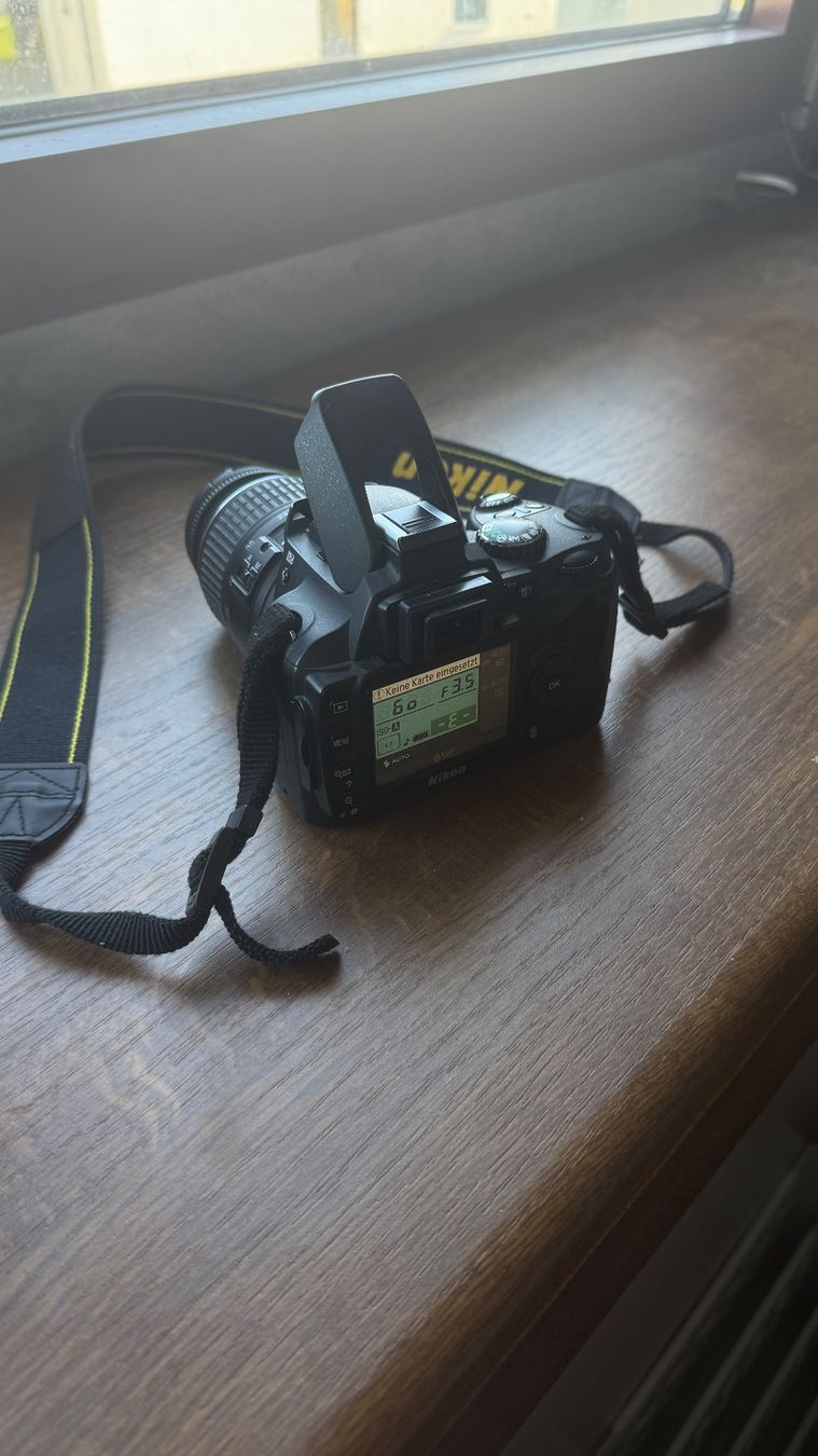 Nikon Fotocamera: Nikon D40X Digitalkamera - Top Zustand! – Usato da Hauptwil venduto da aromashop 3