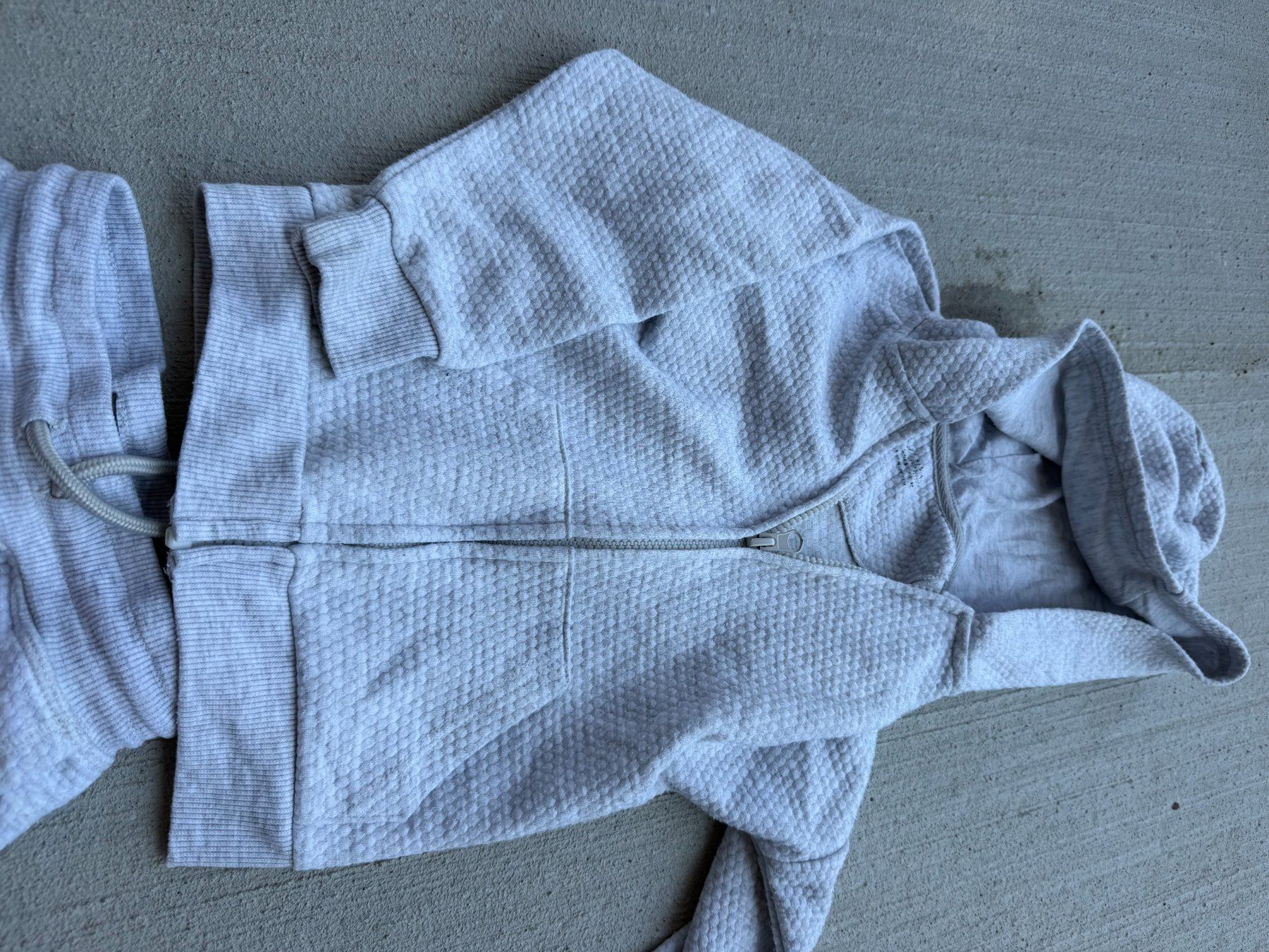 Anzüge: Kinder Jogginganzug grau – Gebraucht aus Riehen von ann_76jw 3